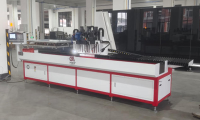 <b>全自動數(shù)控鉆孔機三大核心問題的解決方案</b>